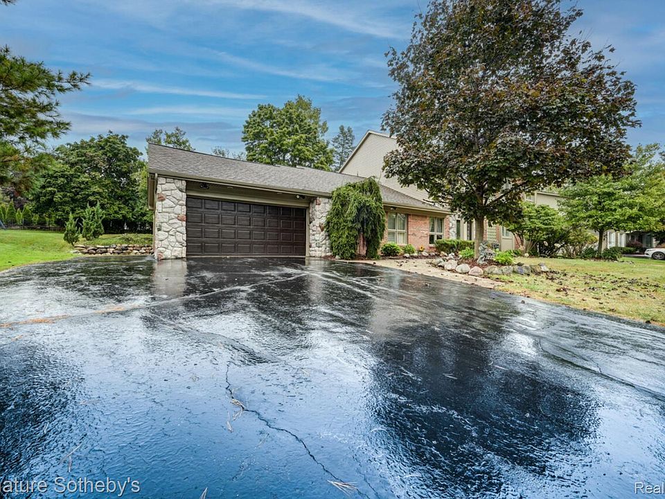 1st image of 3054 Bloomfield Shore Dr
