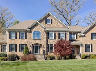 587 Raleigh Manor Rd, Henrico, VA 23229