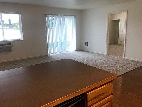 4th image of 1721 N Bessie Ln #B