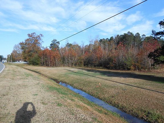 3rd image of 316 Cedar Landing Road