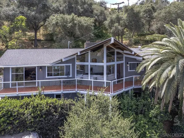 2373 Carroll Ln, Escondido, CA 92027