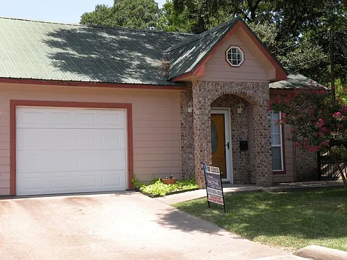 822 Tangle Oaks Dr Photo 1
