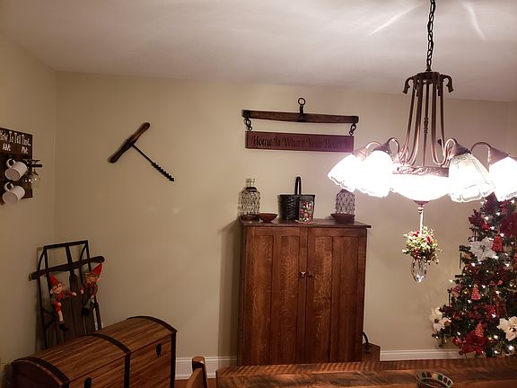 4th image of 120 Eastlawn Dr