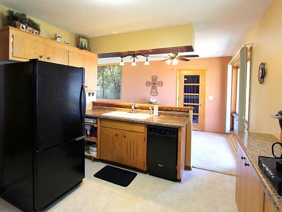 3rd image of 13359 Maplewood Dr