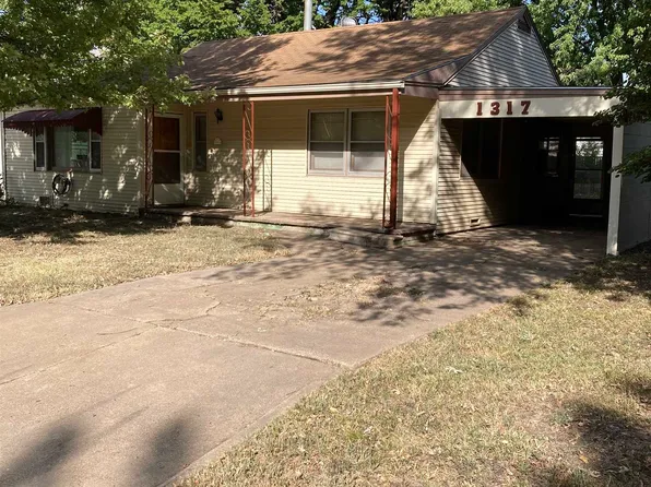 1317 N B St, Wellington, KS 67152