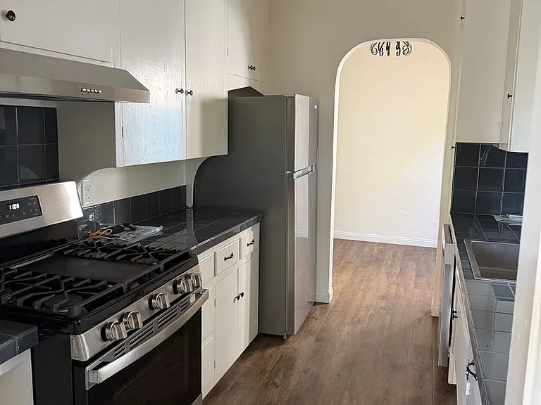3633 Dove Ct — Photo 10