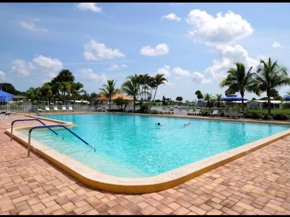 8775 20th St Lot 940, Vero Beach, FL 32966