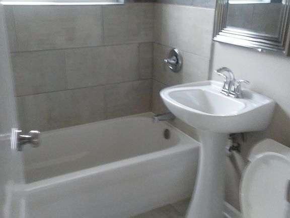 4th image of 3118 Wilcox Ave