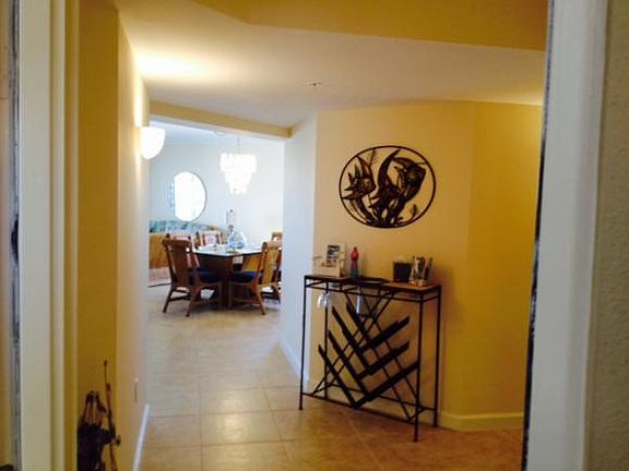 4th image of 907 Panama Ct Unit 404