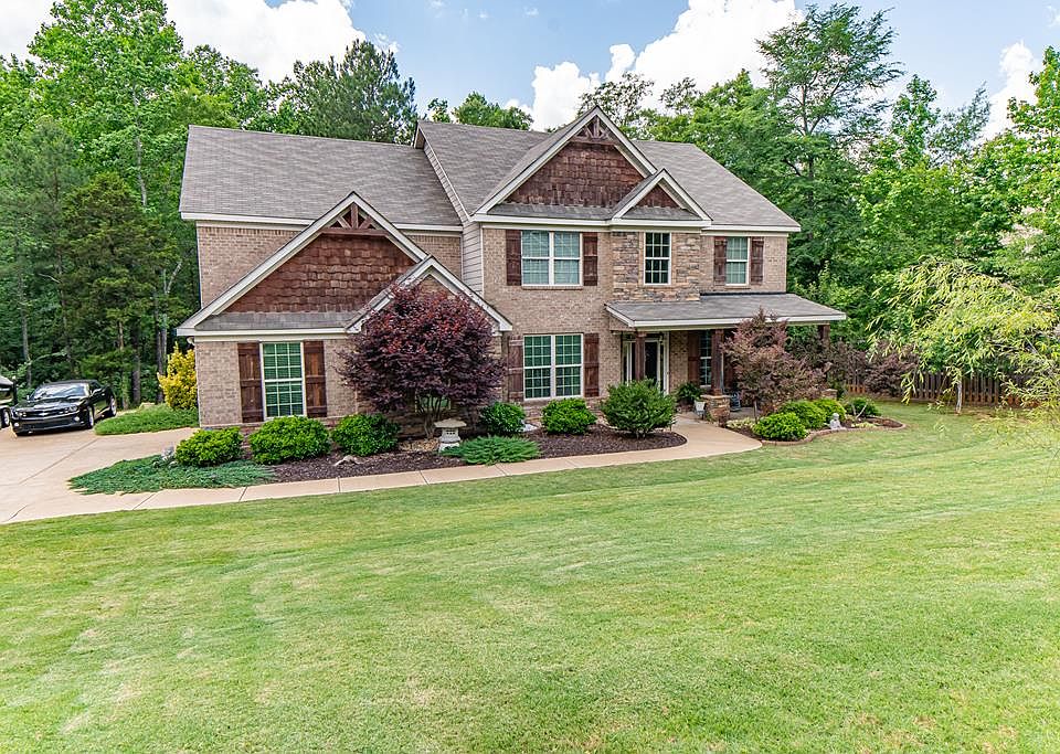 1st image of 82 Pin Oak Way