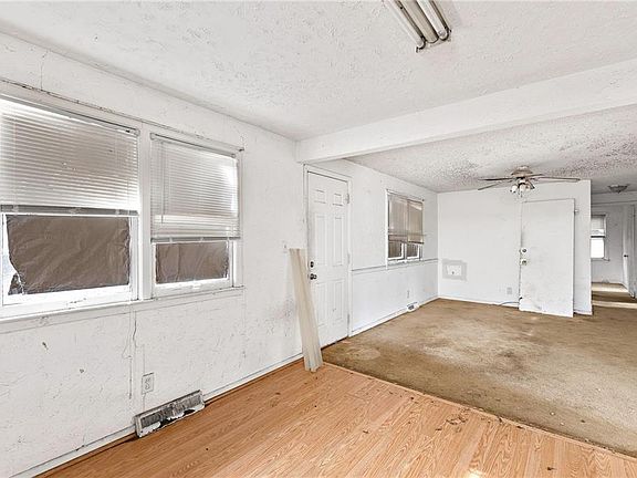 5th image of 2313 E 77th St