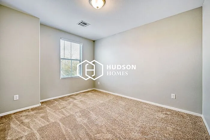5638 S 10th Dr — Photo 20