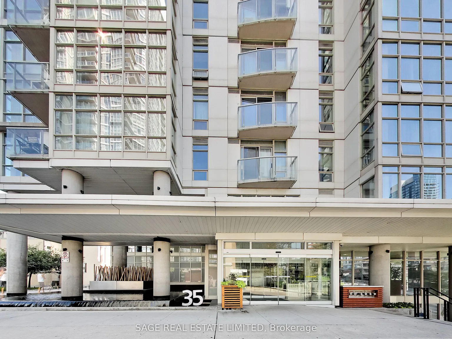 2 bed, $3,500 — Photo 1