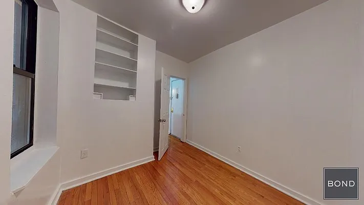 Rented by Bond New York | media 3