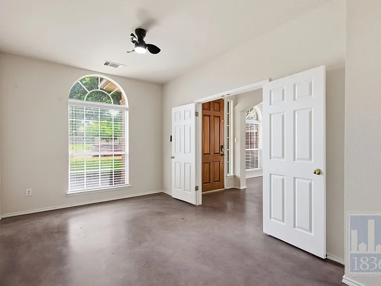2217 Speidel Dr — Photo 24