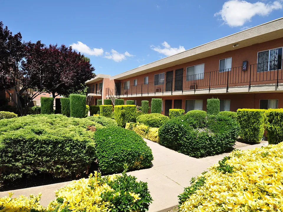 Ashwood Apartments