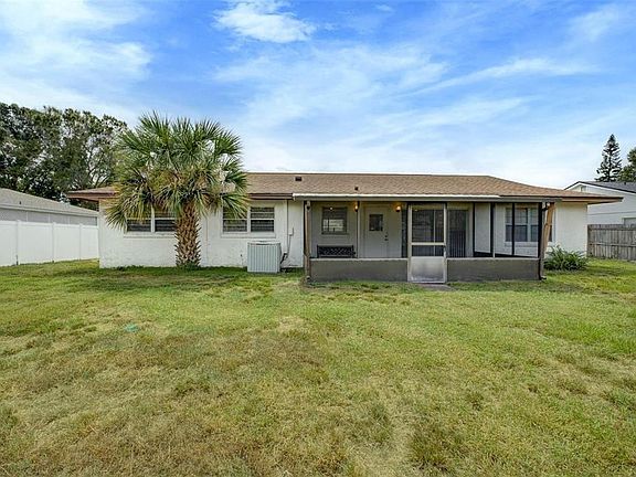 2nd image of 8323 Banyan Blvd #8323