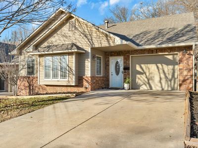420 E 13th Ave, Augusta, KS, 67010