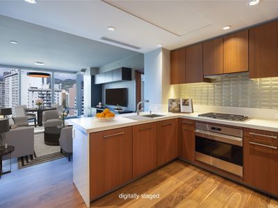 1555 Kapiolani Blvd APT 1112, Honolulu, HI, 96814