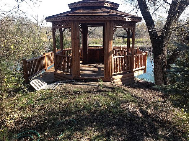 2nd image of 2140 N Lincoln Lake Dr