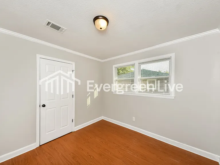 4213 Shorecrest Dr — Photo 10