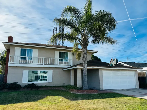 9022 Hyde Park Dr, Huntington Beach, CA 92646