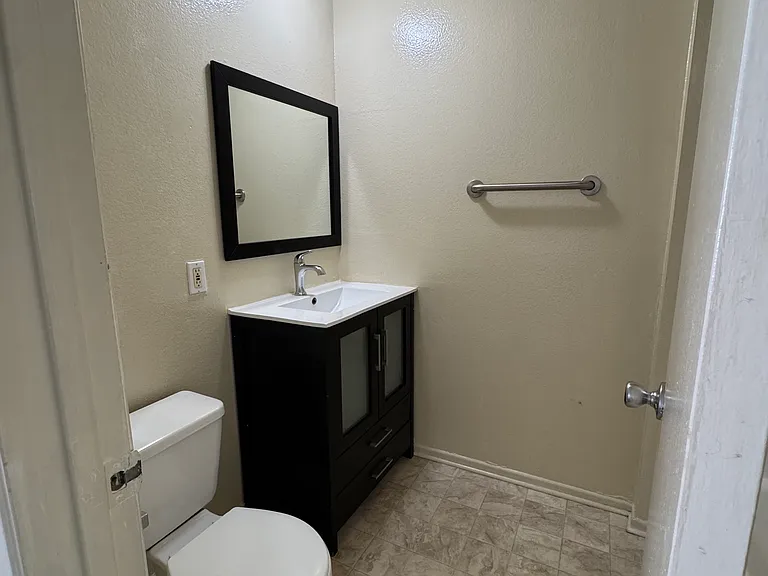 Sherman Oaks Country LLC — Photo 5