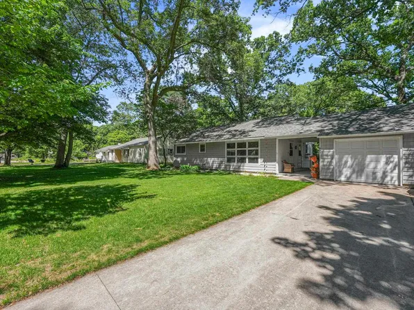 611 Woodland Dr, Traverse City, MI 49686