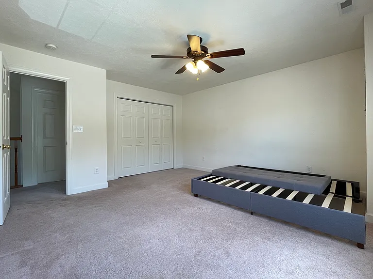 2875 Parkview Dr — Photo 26