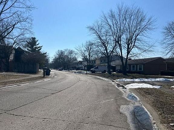5th image of 3132 Acoma Dr