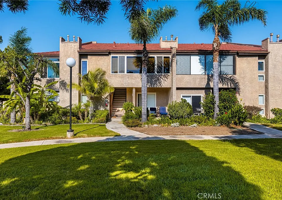 16877 Bluewater Ln