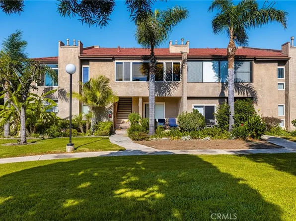 16877 Bluewater Ln, Huntington Beach, CA 92649