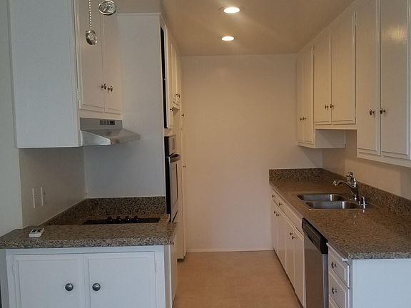 5th image of 604 E Verdugo Ave APT H