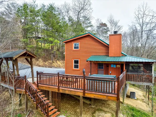 1380 Cupid Way, Pigeon Forge, TN 37876