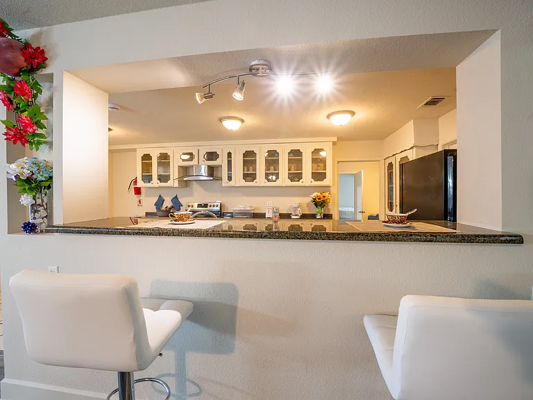 1109 Jordan Dr — Photo 8