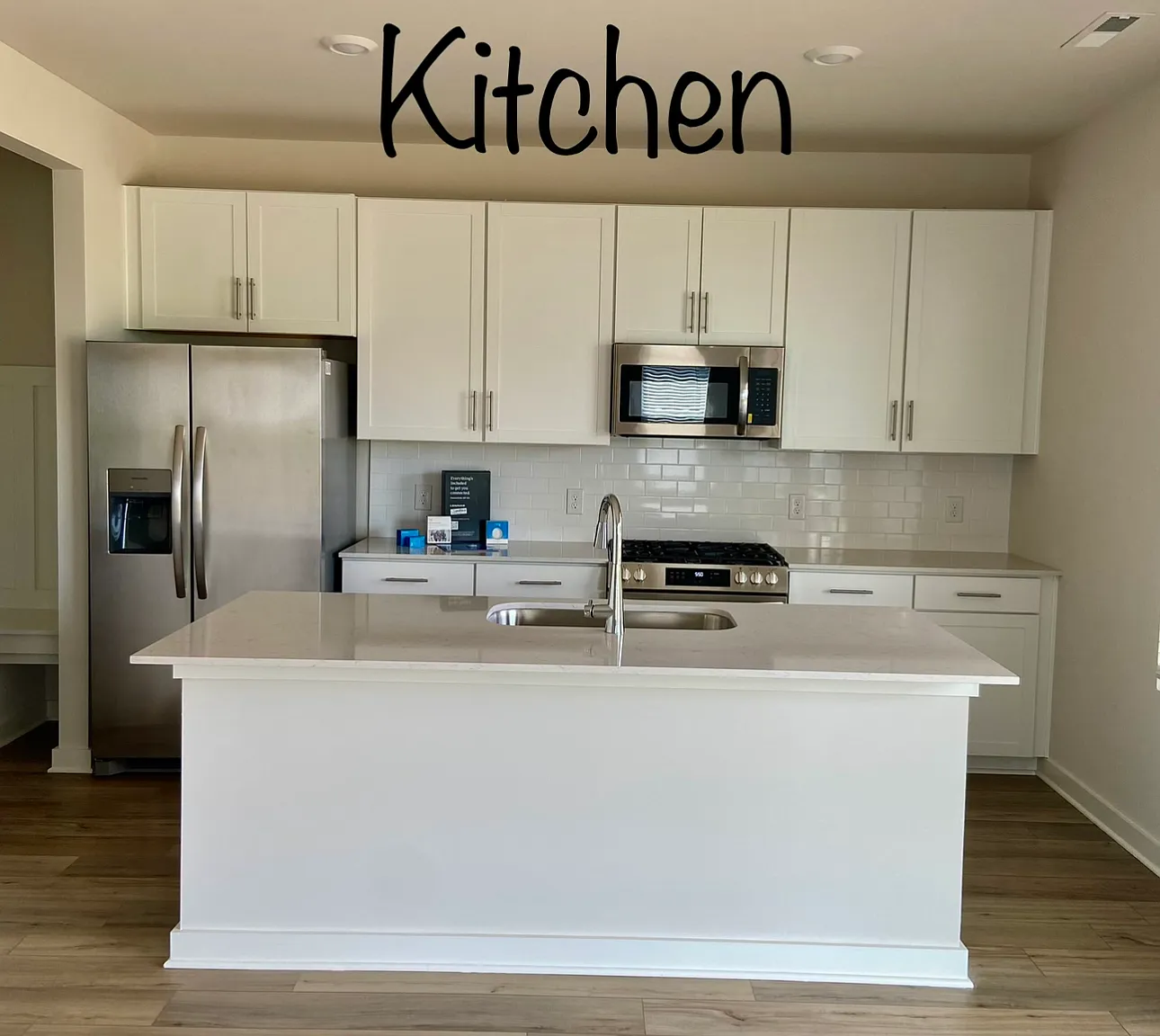 4 bed, 2.5 bath, 1933 sqft, $2,650 — Photo 3