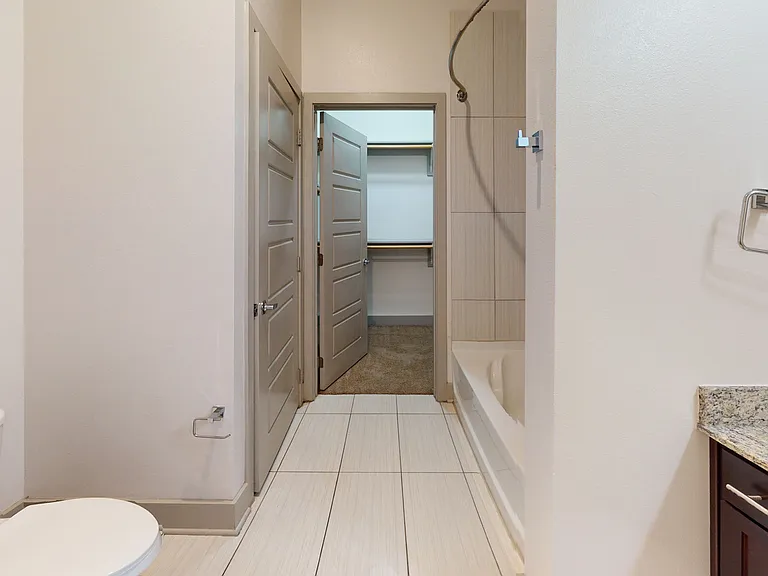 The Flats at Palisades — Photo 102