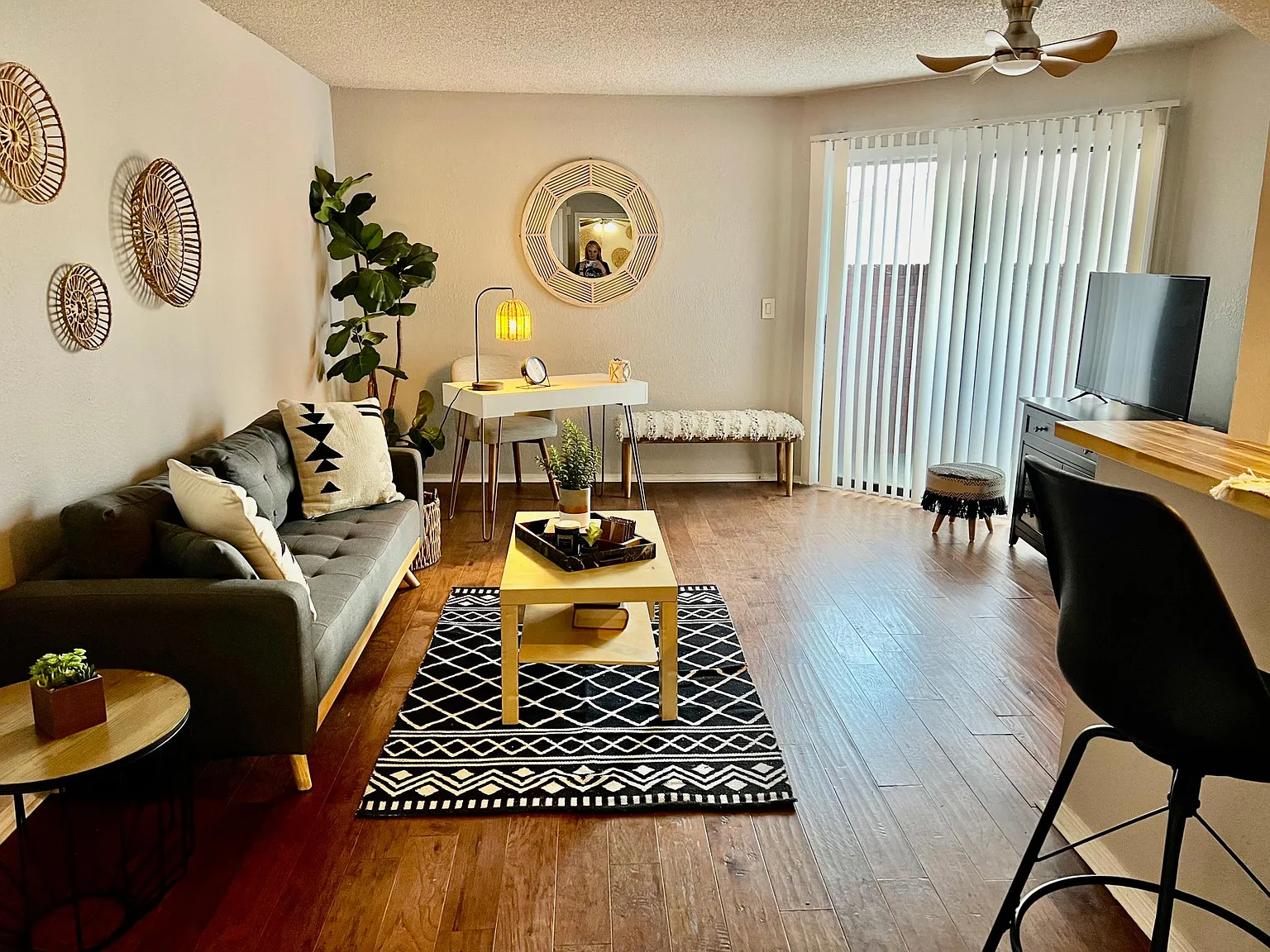 1 bed, 628 sqft, $1,500 — Photo 1