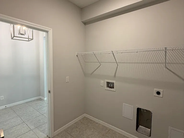 5203 Little Stream Ln — Photo 3
