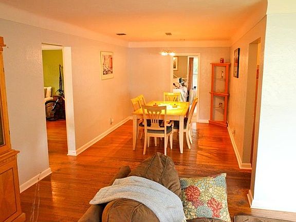 4th image of 520 60th Ave S