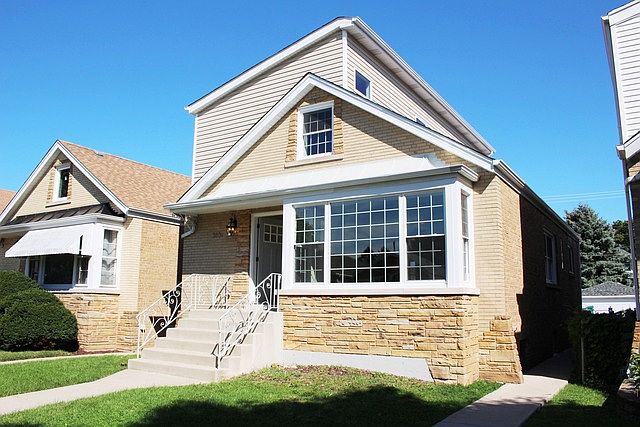 1st image of 3831 Elmwood Ave