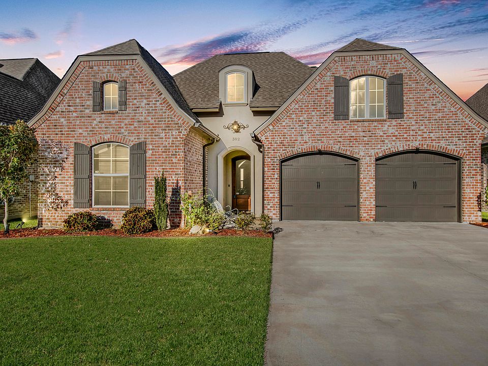 1st image of 302 Cypress View Dr