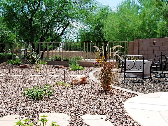 4th image of 1412 S Apache Dr