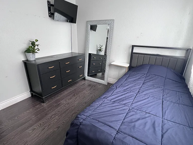 1747 Vistaglen Dr — Photo 11