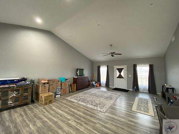 4th image of 2923 County Road 4234