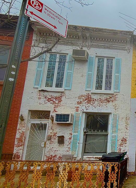 1st image of 95 2nd St #1