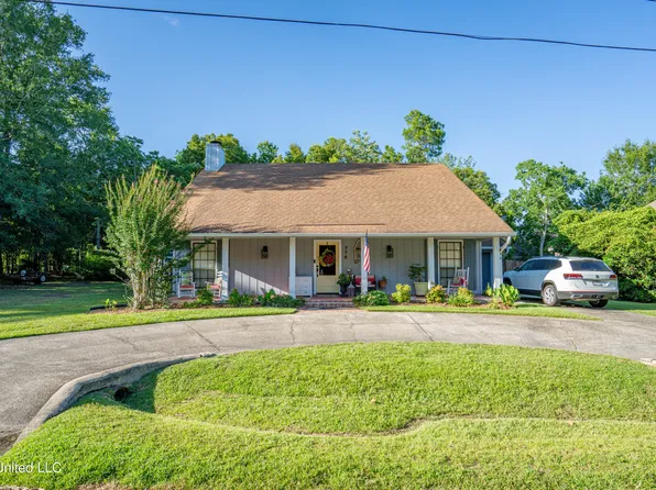 776 Laie Pl, Diamondhead, MS 39525