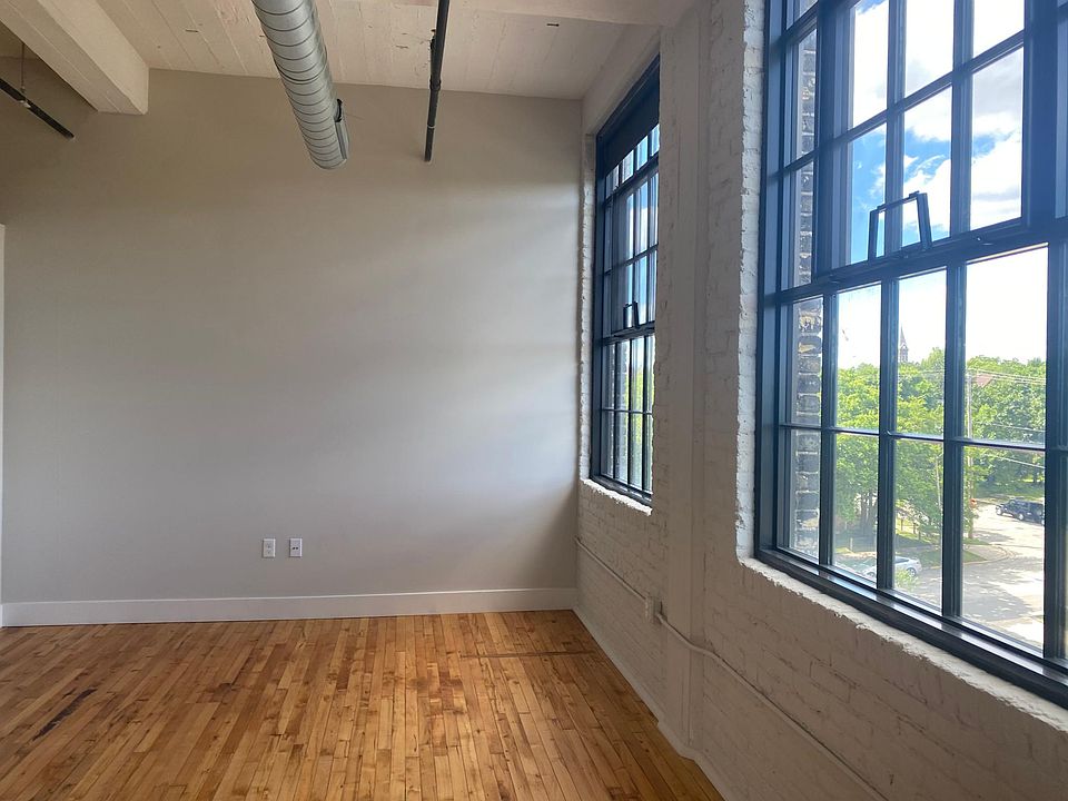 1st image of 607-1726 N 1st St #607