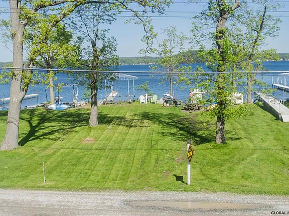 2nd image of 90 Lakeshore Dr