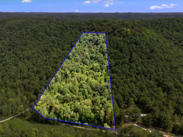 2047 Hatchers Creek Rd, Stanton, KY 40380